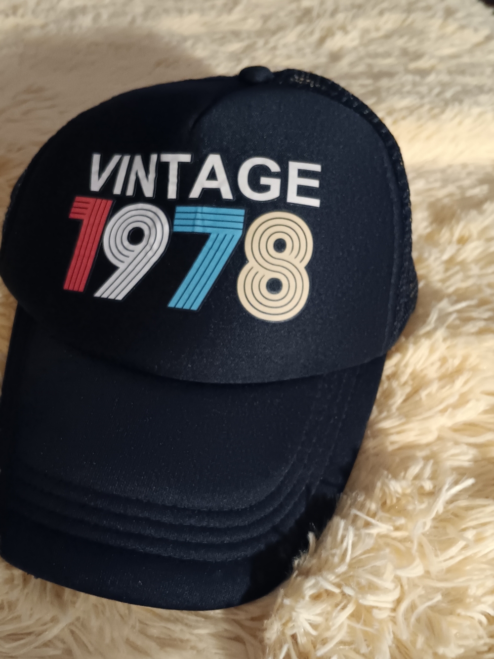VINTAGE 1978 CAP - Adjustable